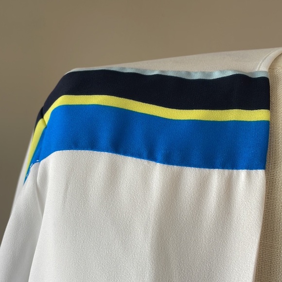 BCBGMAXAZRIA cross over / wrap drape BLOUSE built in cami white / stripe accent - Picture 7 of 13